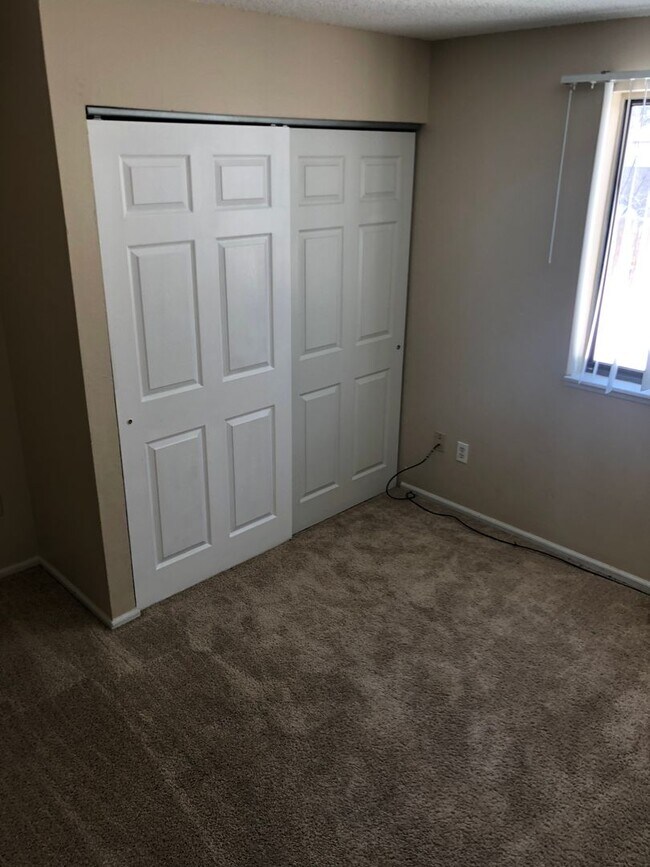 Building Photo - Coming-Soon- 4BR/2BA SINGLE FAMILY HOME