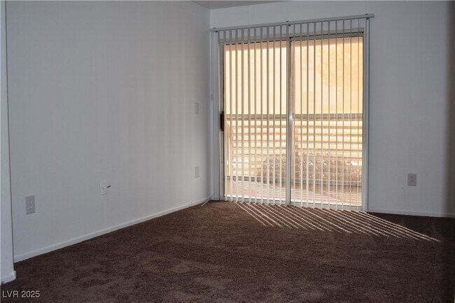 Building Photo - 4555 E Sahara Ave