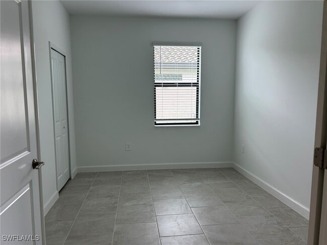 Building Photo - 19548 Hinkley Dr