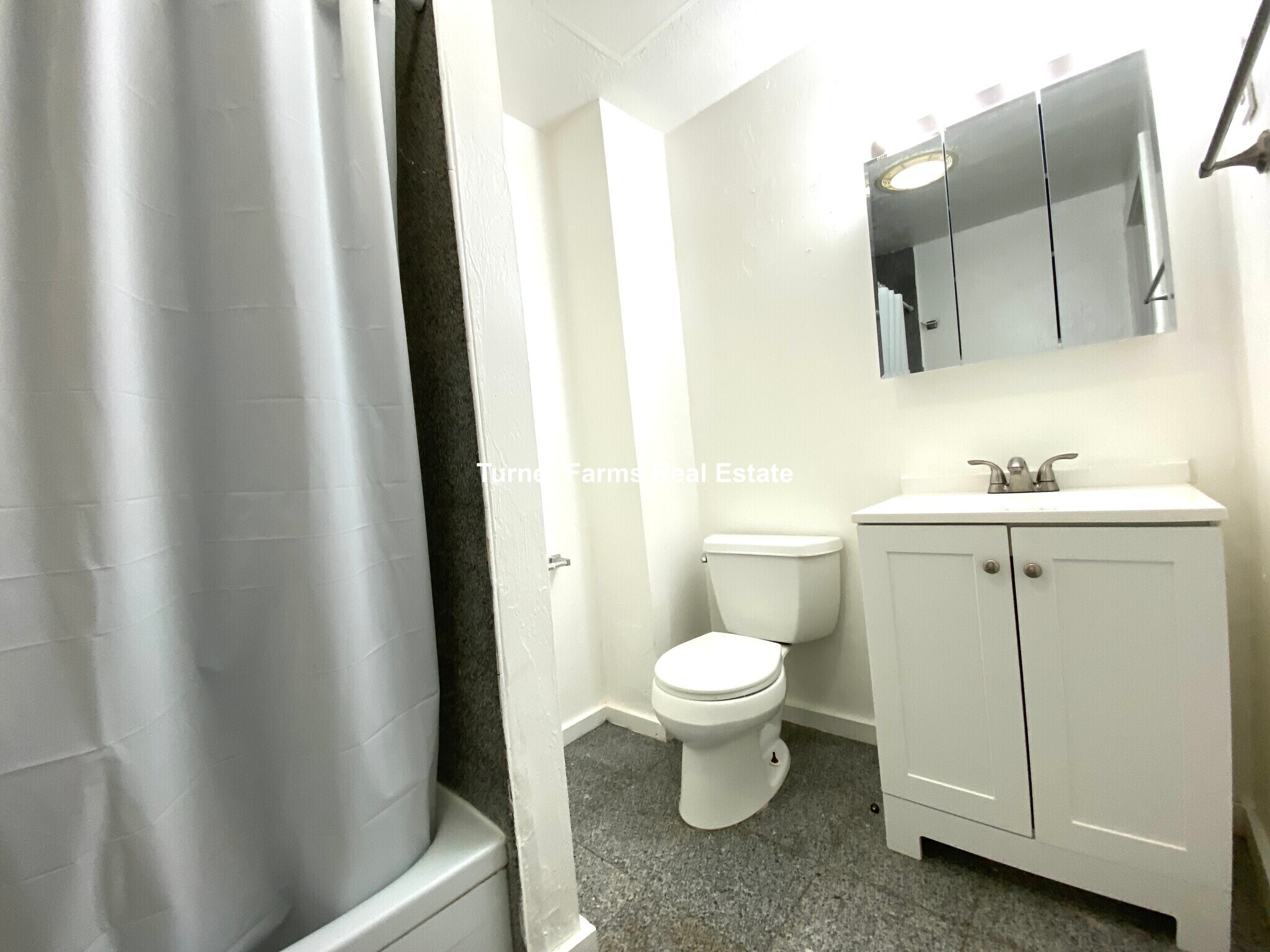 Building Photo - 270 Bowdoin St