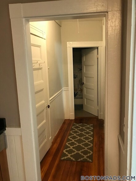 Building Photo - 173 Rindge Ave