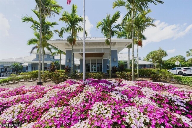 Building Photo - 18127 Royal Hammock Blvd