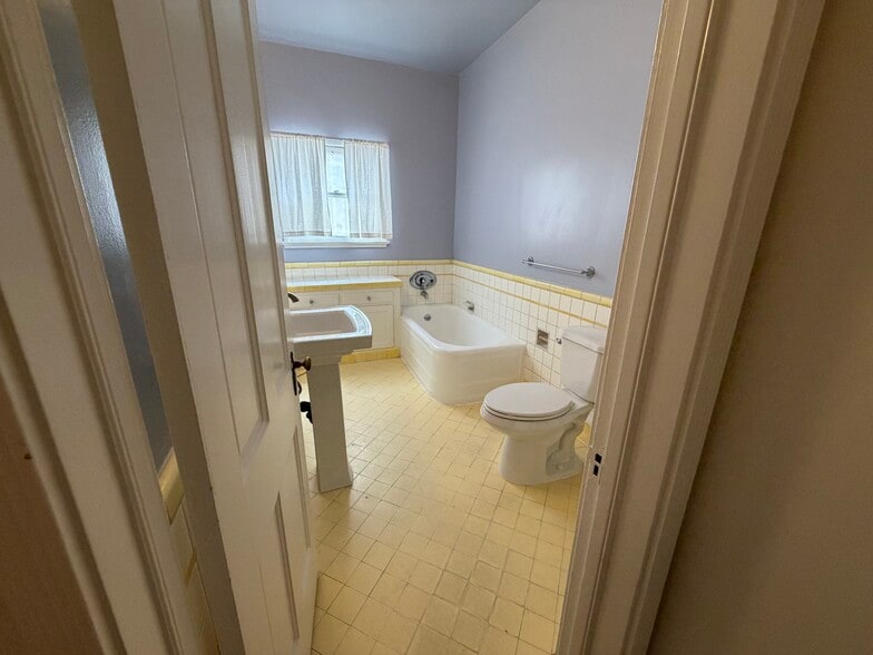 Bathroom with Separate Tub and Shower - 1068 S Orange Grove Ave