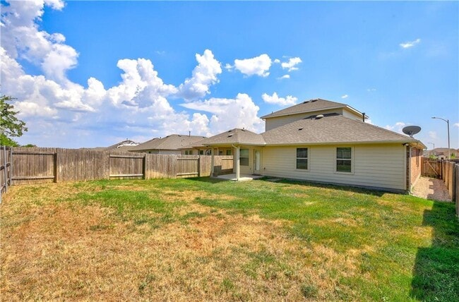 Building Photo - 7220 Longford Trail