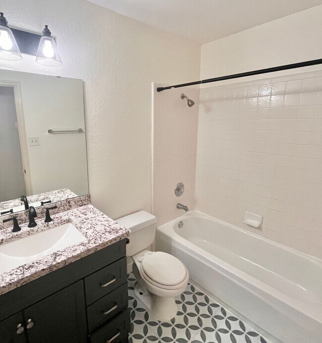 Building Photo - NEW IN MANAGEMENT - AVAILABLE NOW! MOVE IN SPECIAL!