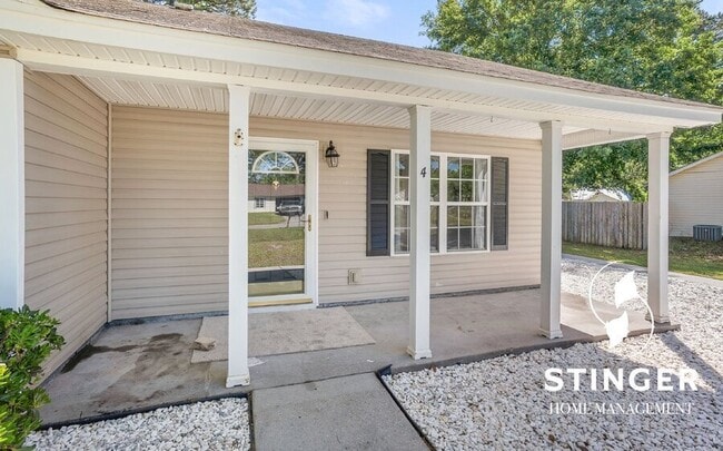 Building Photo - 4 Grackle Ln