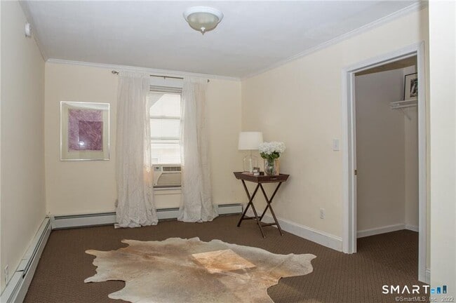 Building Photo - 115 Tunxis Hill Rd