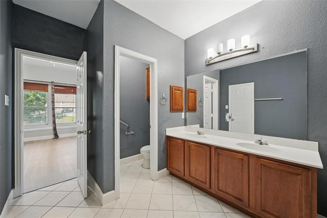 Building Photo - 1224 Kingston Pl