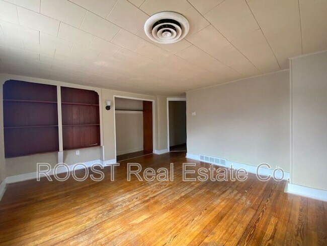 Building Photo - 1606/1608 W High St.