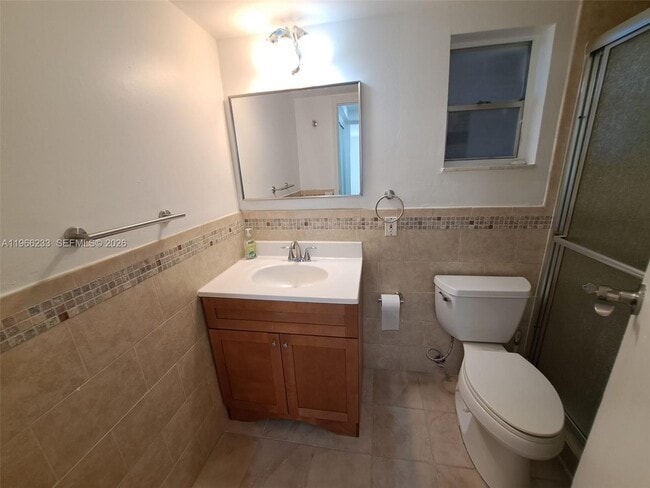 Building Photo - 5100 SW 90th Ave