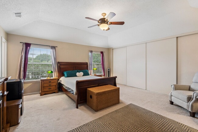 Building Photo - 1417 Danielle Dr