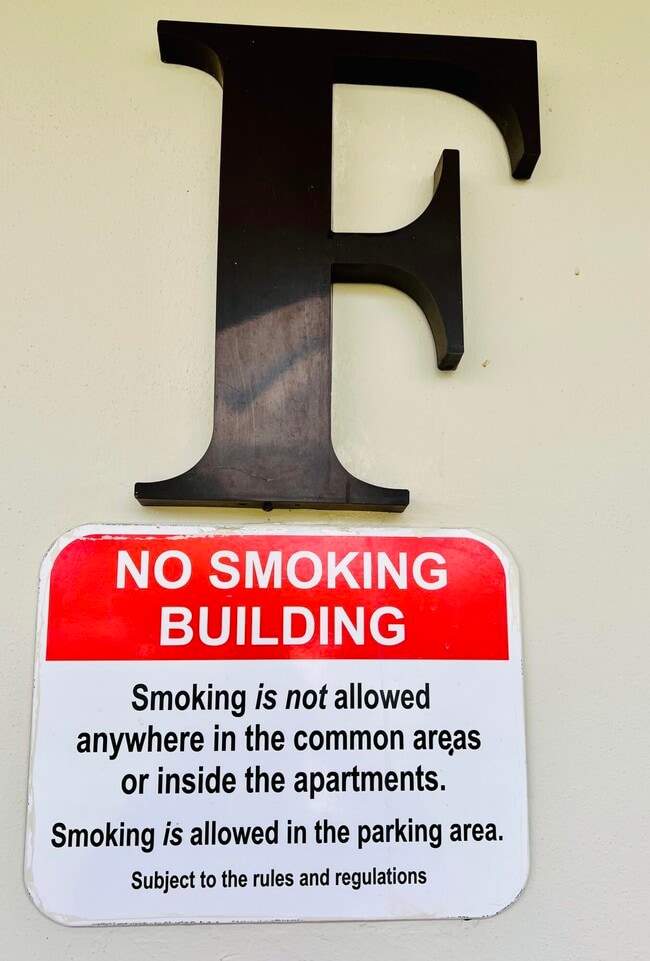 Building Photo - 142 Cambridge F