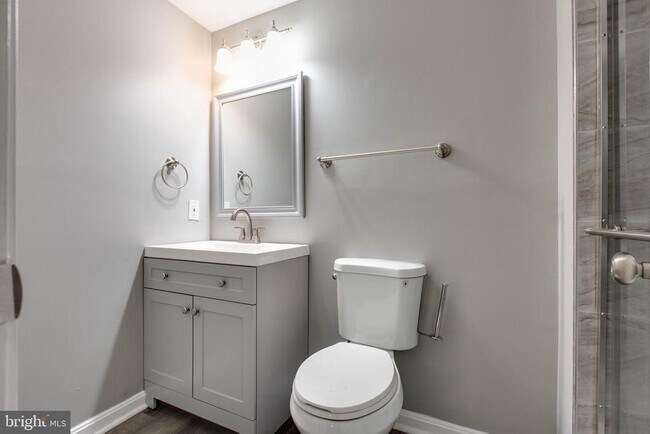 Building Photo - 682 Willowby Run
