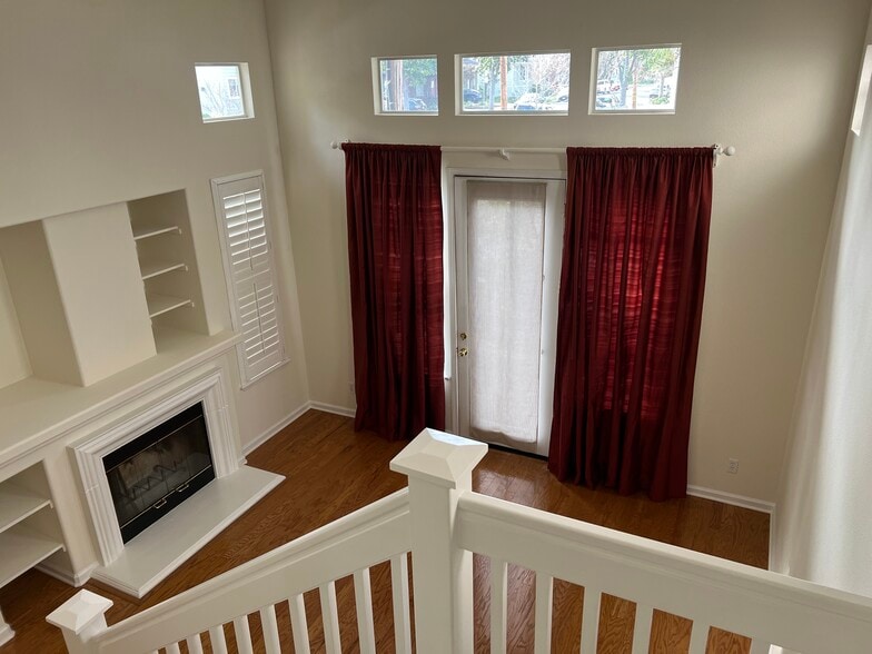 Building Photo - 202 Everett Ave