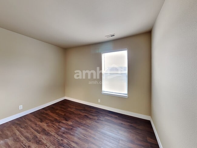 Building Photo - 1108 Boatman Ave NW