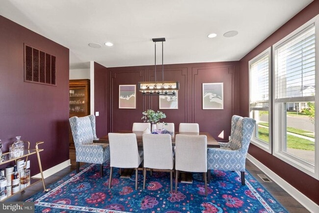 Building Photo - 1108 Coubertin Dr SE