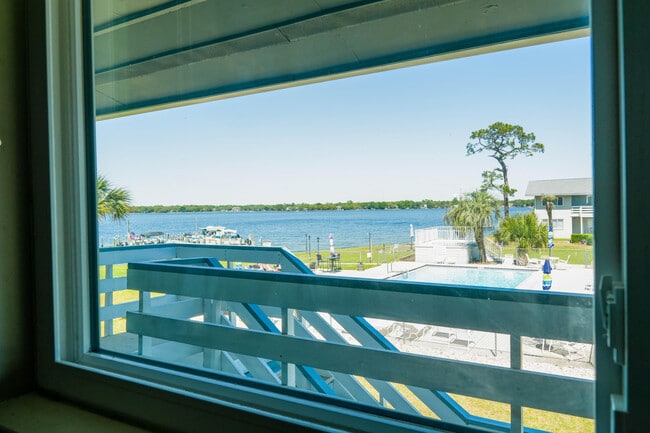 Building Photo - 726 Eglin Pkwy