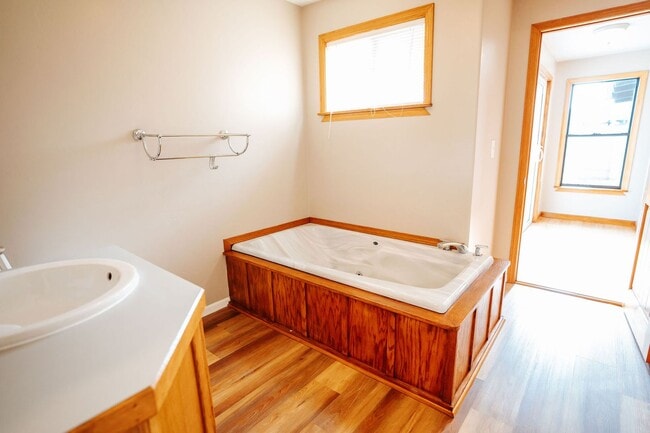 Building Photo - Single Family Home in Mckinleyville!