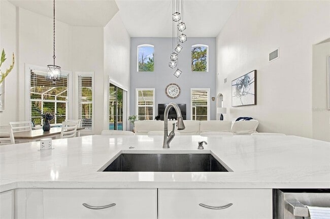 Building Photo - 17323 Emerald Chase Dr