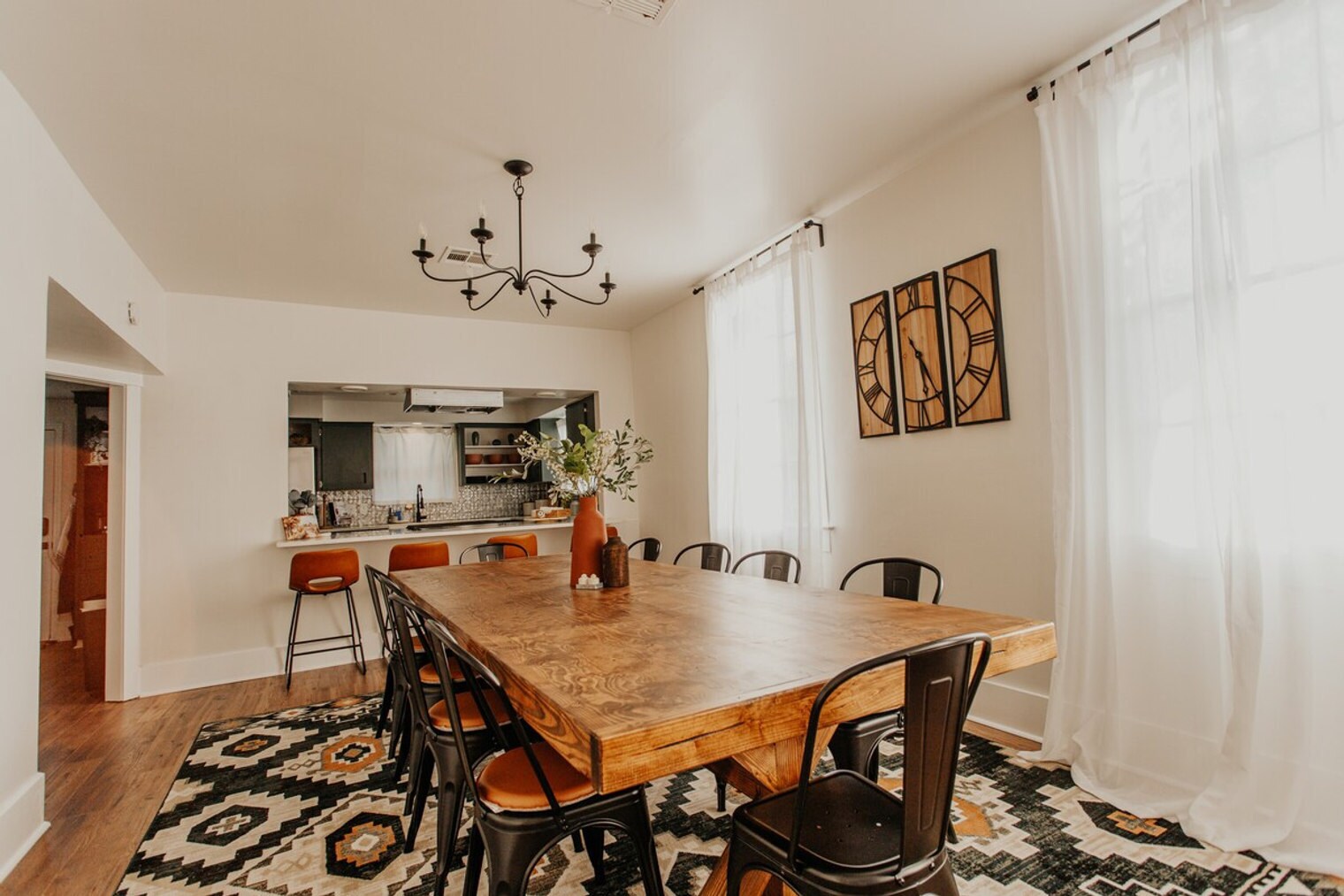 Building Photo - 3728 Homan Ave