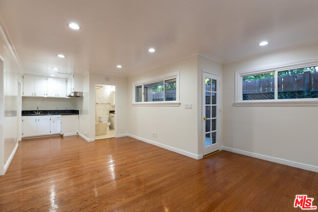 Primary Photo - 11145 Sunset Blvd