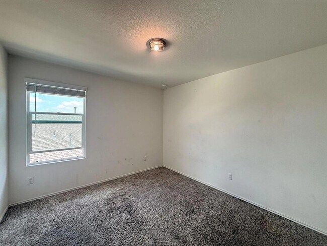 Building Photo - 1216 Blackhaw Ln