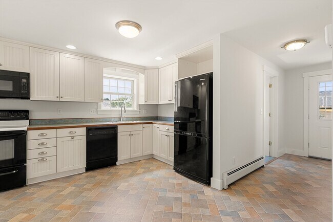 Building Photo - 8 58th St