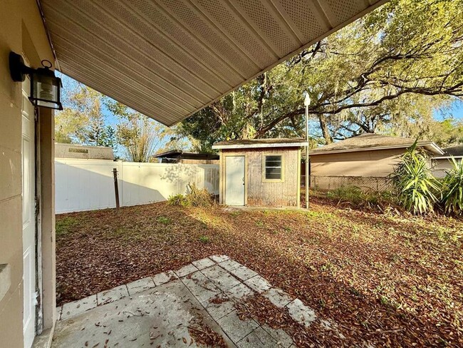 Building Photo - 10812 Hannaway Dr