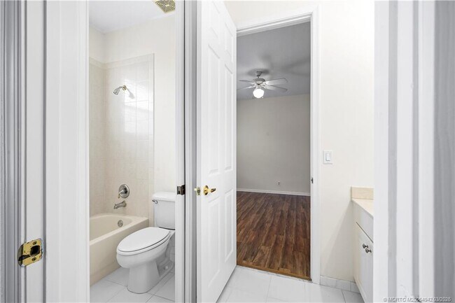 Building Photo - 2529 SW Park Meadows Trail