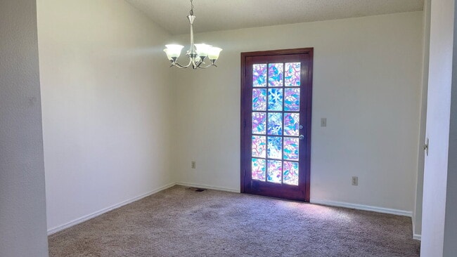 Building Photo - Coming Soon! Davis Shores Townhouse