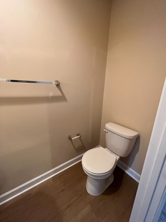 Building Photo - 8646 Willow Leaf Ln