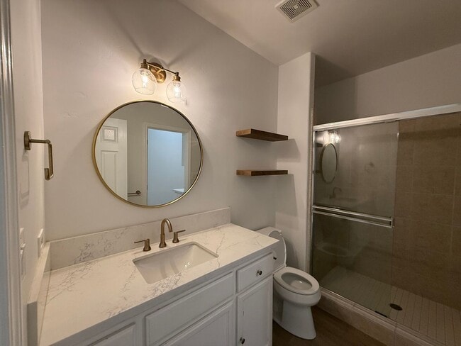 Building Photo - Stunning Silver Oak Ranch Home!