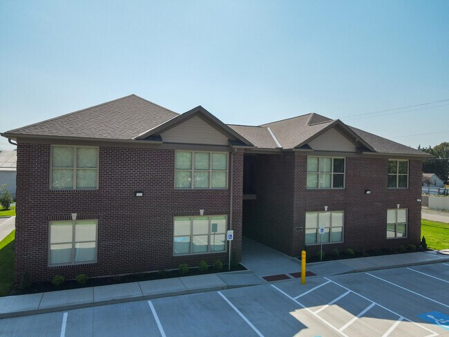 Building Photo - 200 Riverview Dr