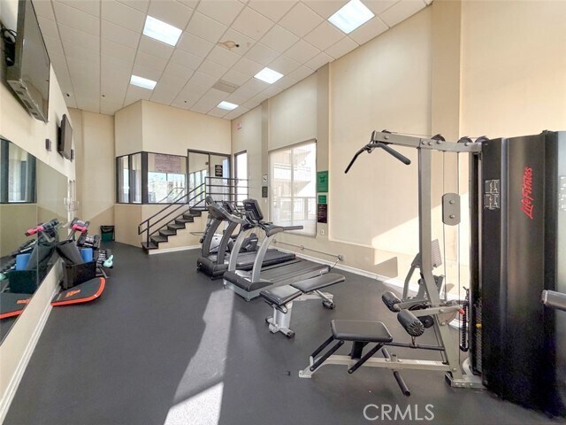 Building Photo - 343 Pioneer Dr