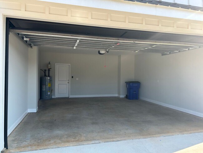 Building Photo - 3217 Green Turtle Ln NE