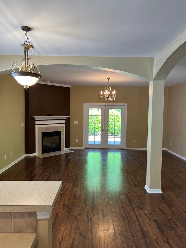 Building Photo - 14328 Laurel Tree Ln