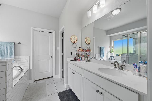 Building Photo - 2616 Calloway Creek Dr