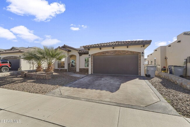 Building Photo - 14832 Sunny Land Ave