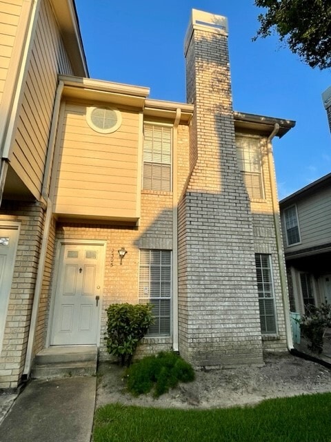 Building Photo - 7575 Cambridge St