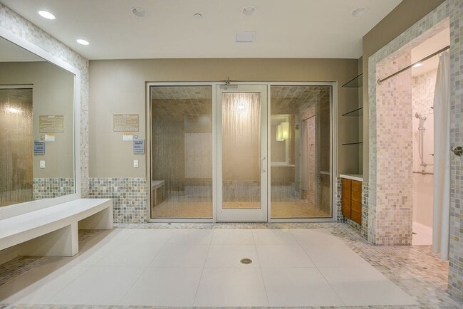 Building Photo - 2/2 in Marina Grande