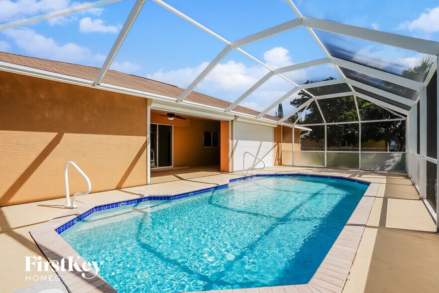 Building Photo - 1506 SE 19th Terrace