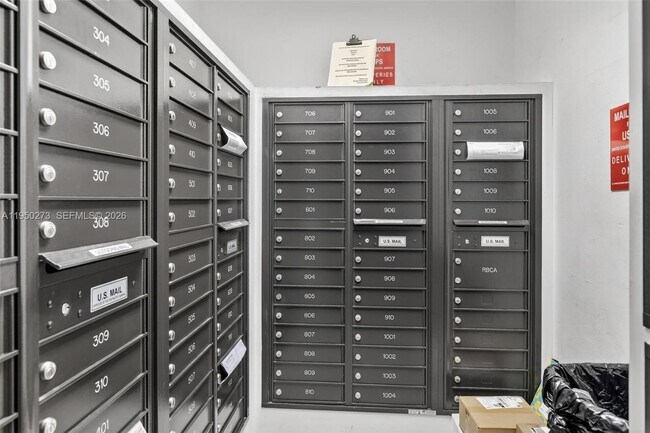 Building Photo - 1625 SE 10th Ave