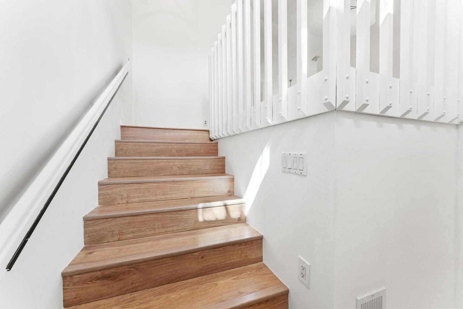 Building Photo - 18 Via de Casas Sur