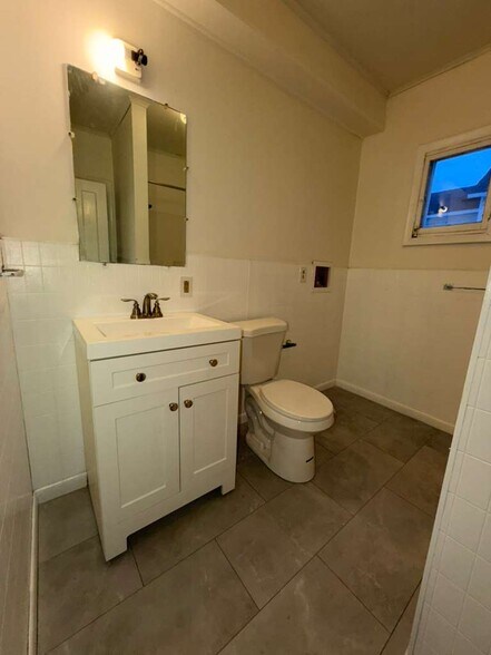 Building Photo - 18 Marvin Ave