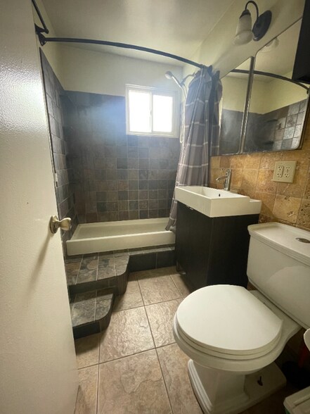 Building Photo - 3722 Conrad Ave