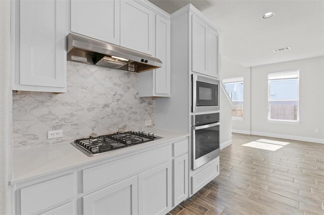 Building Photo - 205 Riverhill Cv