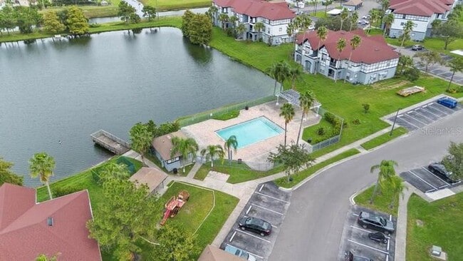 Building Photo - 2 Bedroom condo with 2 Baths and balcony minutes from The Mall at Millenia