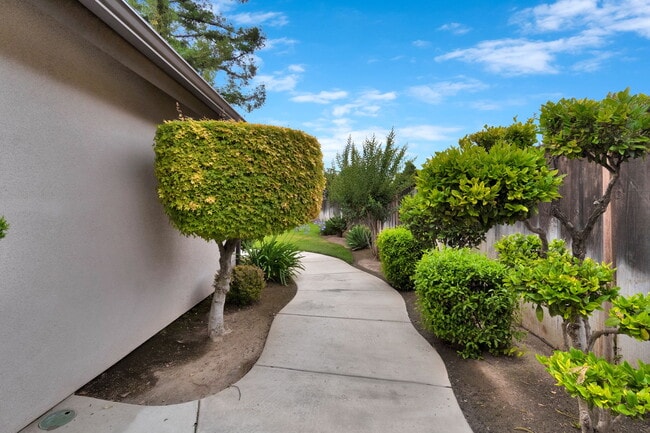 Building Photo - 1607 S Timmy Ave