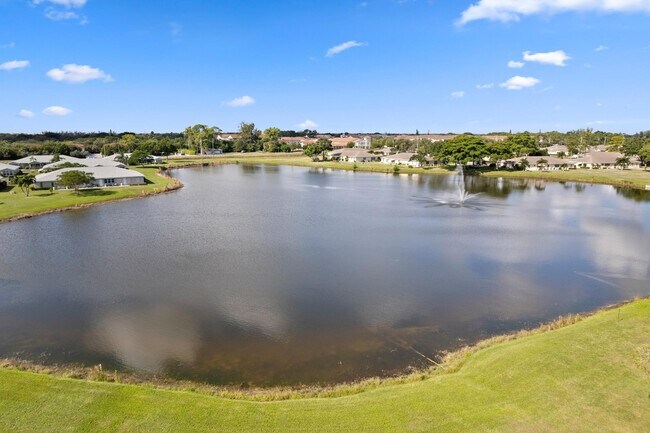 Building Photo - 14609 Canalview Dr