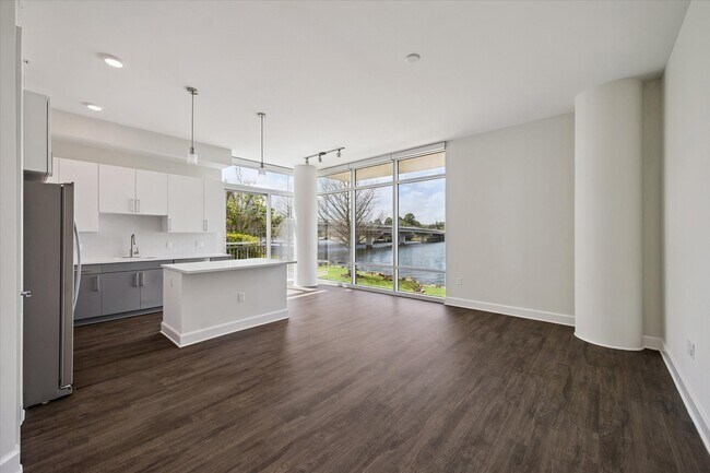 Building Photo - 2000 Hughes Landing Blvd